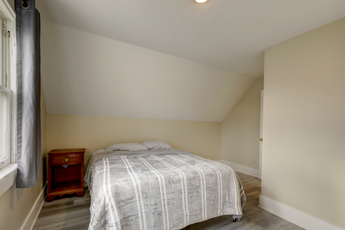 Comfortable 3 bedroom apartment located in center city, Rochester, NY - Photo 1