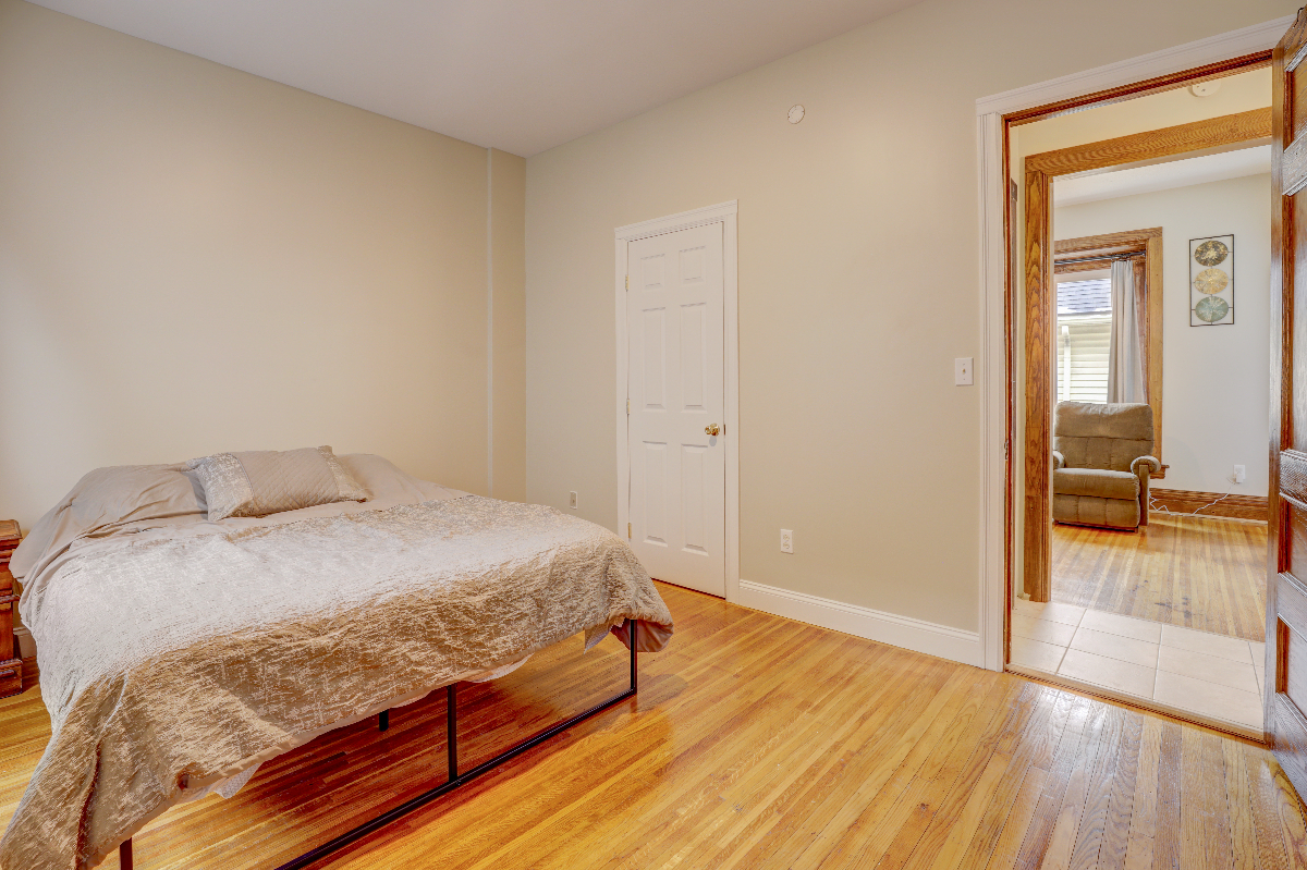 Comfortable 3 bedroom apartment located in center city, Rochester, NY - Photo 11