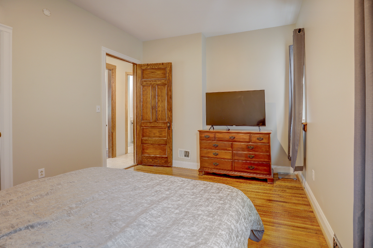 Comfortable 3 bedroom apartment located in center city, Rochester, NY - Photo 10
