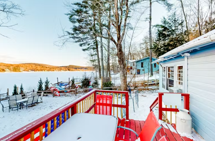 3BR/1BA Idyllic Lakefront Retreat in Vermont - Close to Skiing & Lake George, NY - Photo 3