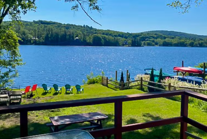 3BR/1BA Idyllic Lakefront Retreat in Vermont - Close to Skiing & Lake George, NY - Photo 4