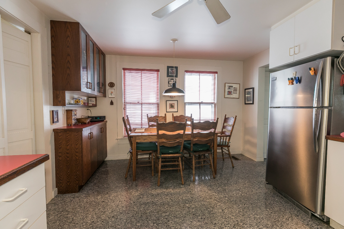 Cayuga House - Photo 9