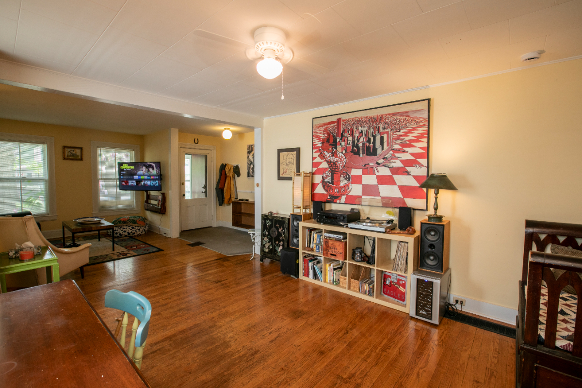 Cayuga House - Photo 7