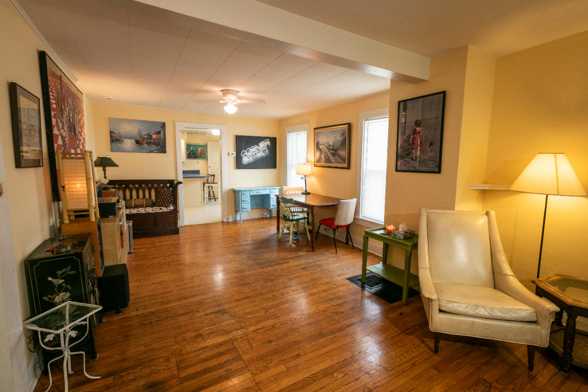 Cayuga House - Photo 8