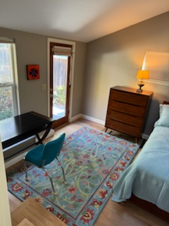 Lovely Studio with Skylight & Lush Garden Minutes from the Beach and Hospitals - Peaceful Santa Cruz Gem - Photo 2