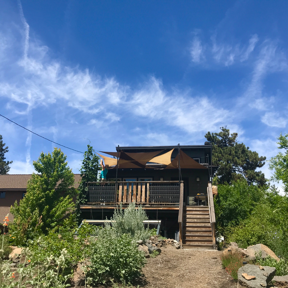 Small House, Great Location (Open for booking 3 or more months beginning January 15, 2027) - Photo 2