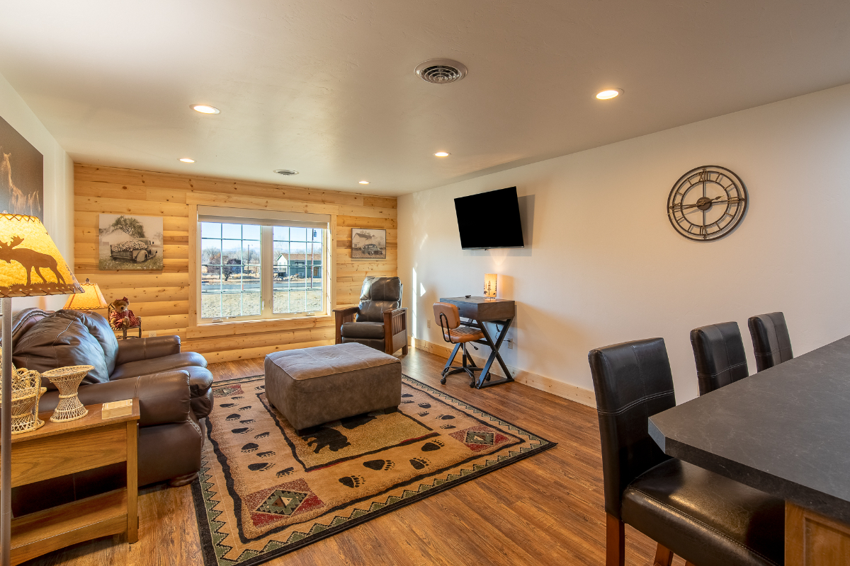 Newly Built 1BR Apartment with Outdoor Charm &... - Photo 12