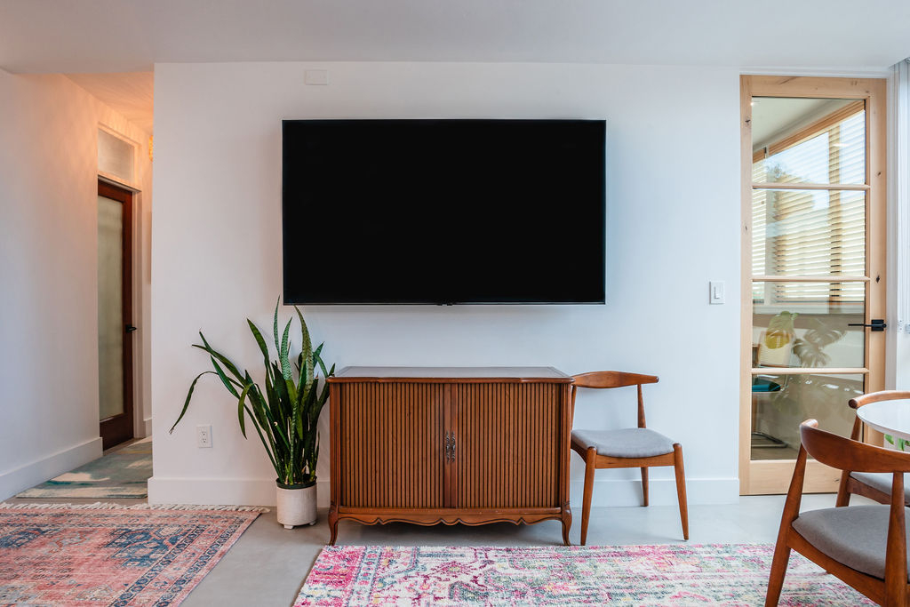 Modern Beach Sanctuary in North Pacific Beach - Photo 6