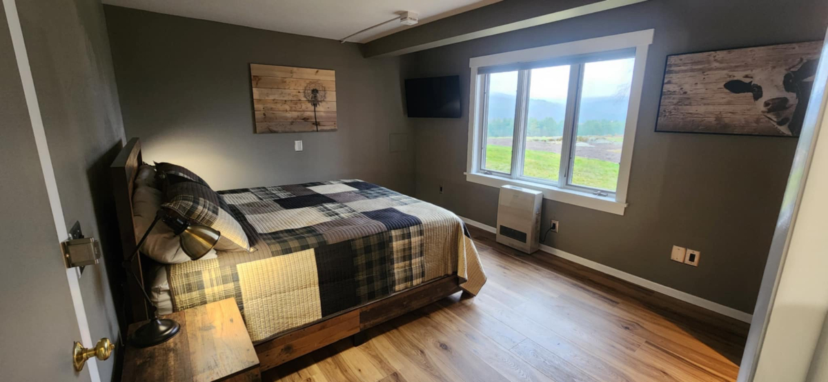 Suss View Suites - Scenic Waterbury 2BR Apartment Retreat - Photo 6