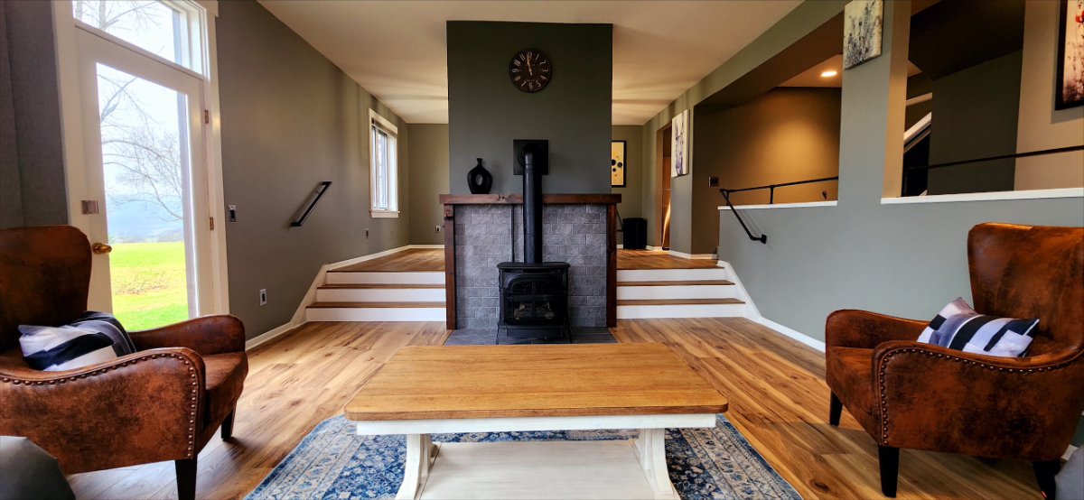 Suss View Suites - Scenic Waterbury 2BR Apartment Retreat - Photo 2