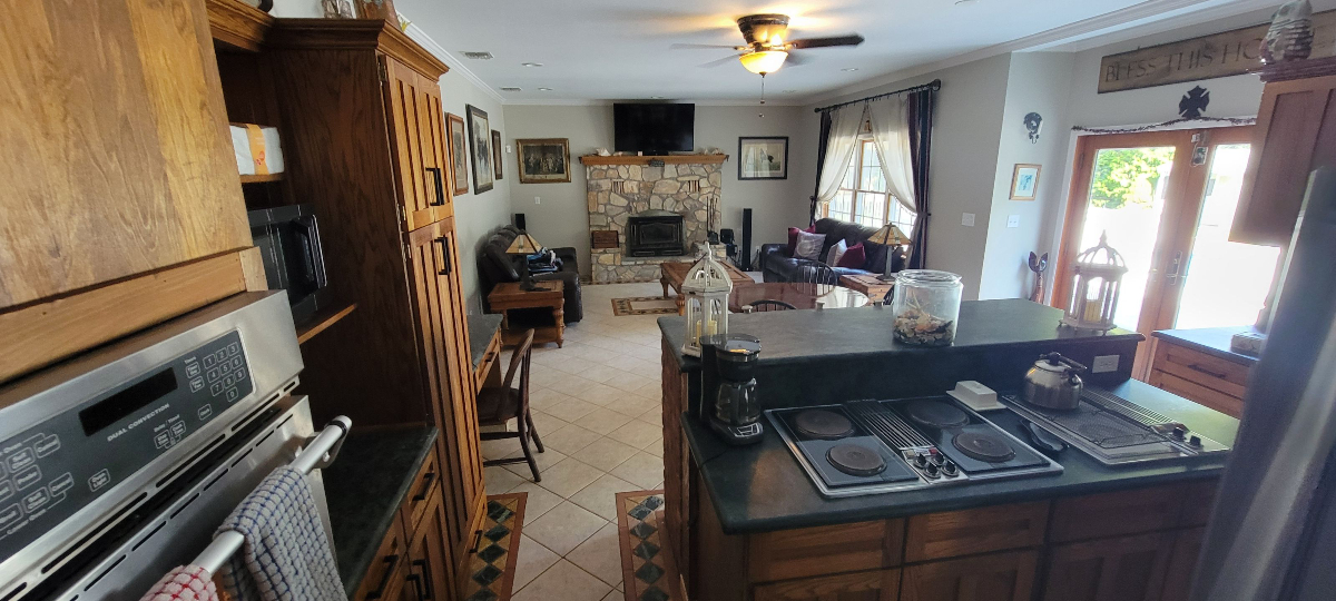 Upscale hampton bays home - Photo 6