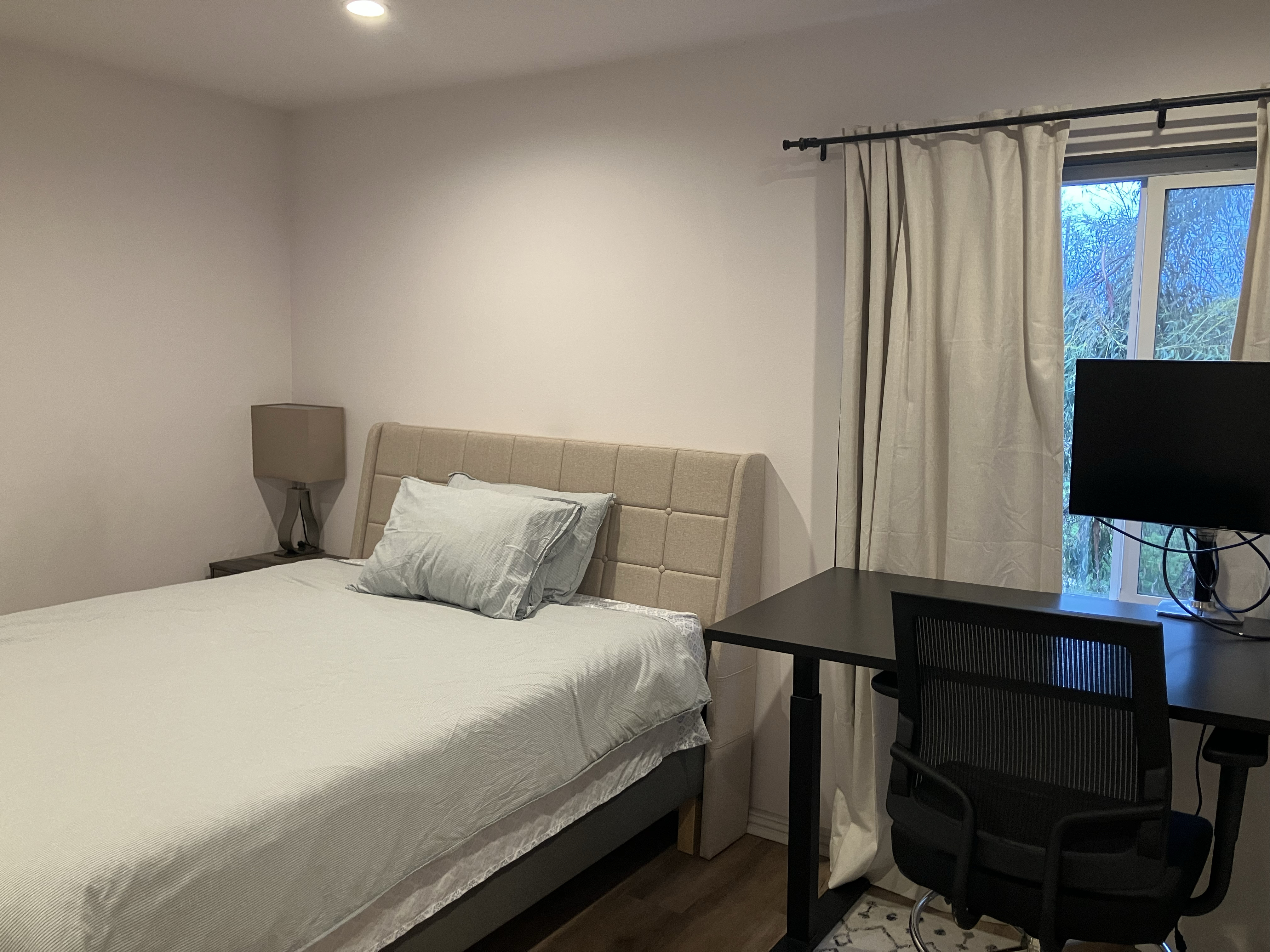 Convenient 2 Bd/2Ba in Silver Lake - Photo 5