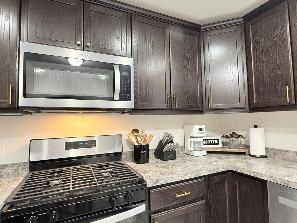 3 bed 2 bath guest suite near Cornell University - Photo 7