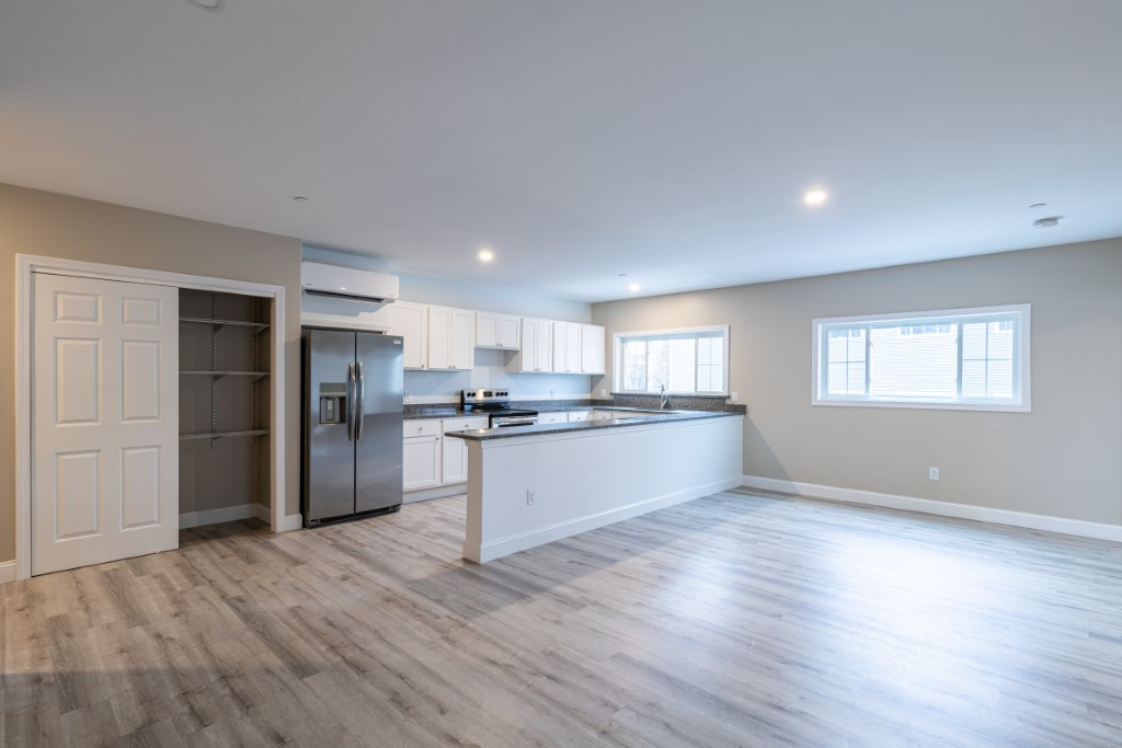 2 Bedroom Non- Smoking Apartment in Ellsworth ME