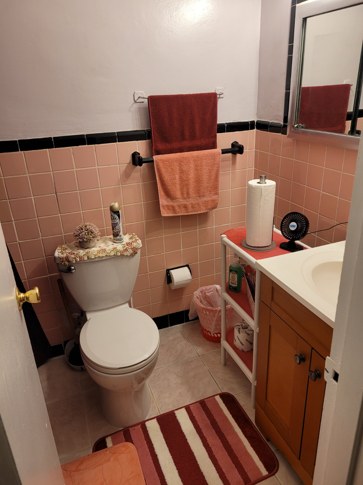 Private One Bedroom Apartment in quiet tree lined neighborhood - Photo 5