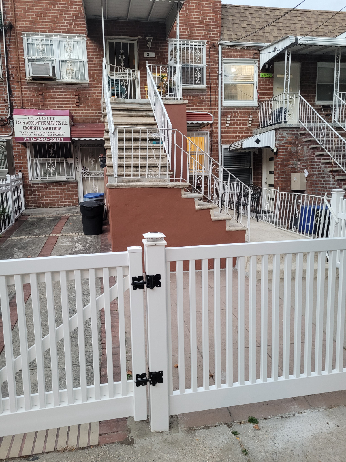 Private  One Bedroom  Apartment in quiet tree lined neighborhood - Photo 9