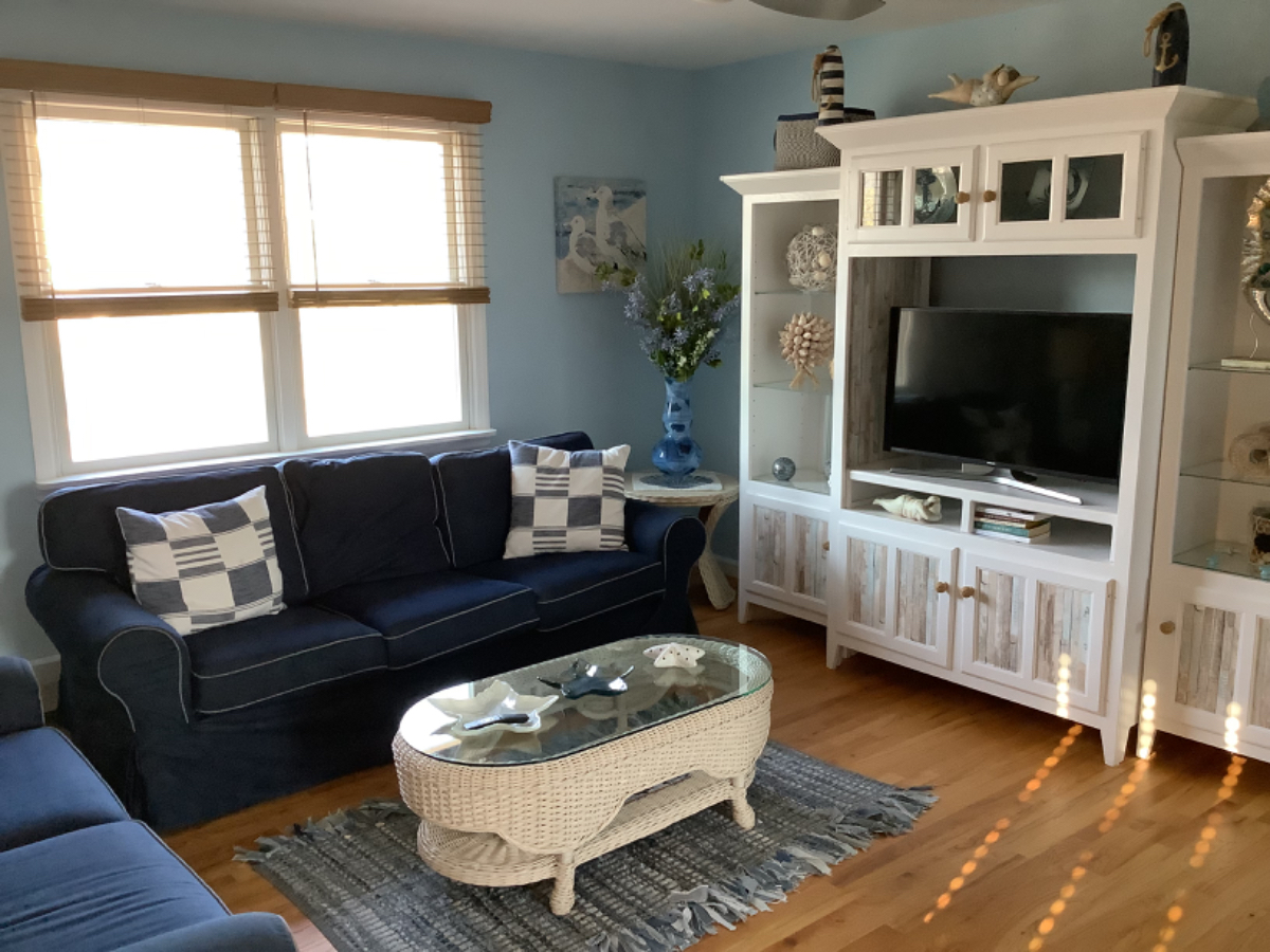 One beautiful bedroom apartment by the beach - Photo 4