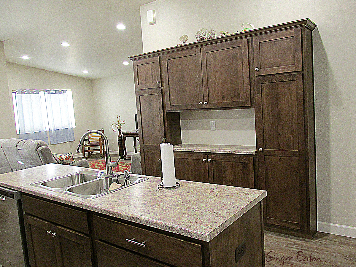 NICE 2022 FURNISHED ONE LEVEL - Photo 6