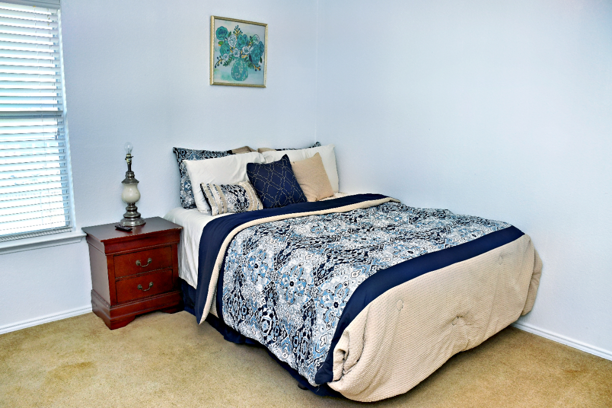 Retreat in Arlington - A Luxurious 4BR Home with All Comfort and Prime Location - Photo 12