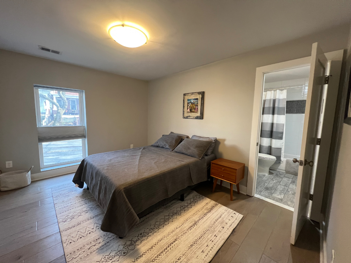 Modern 2 Bed/2 Bath Condo in the Heart of DC with Excellent Connectivity - Photo 6