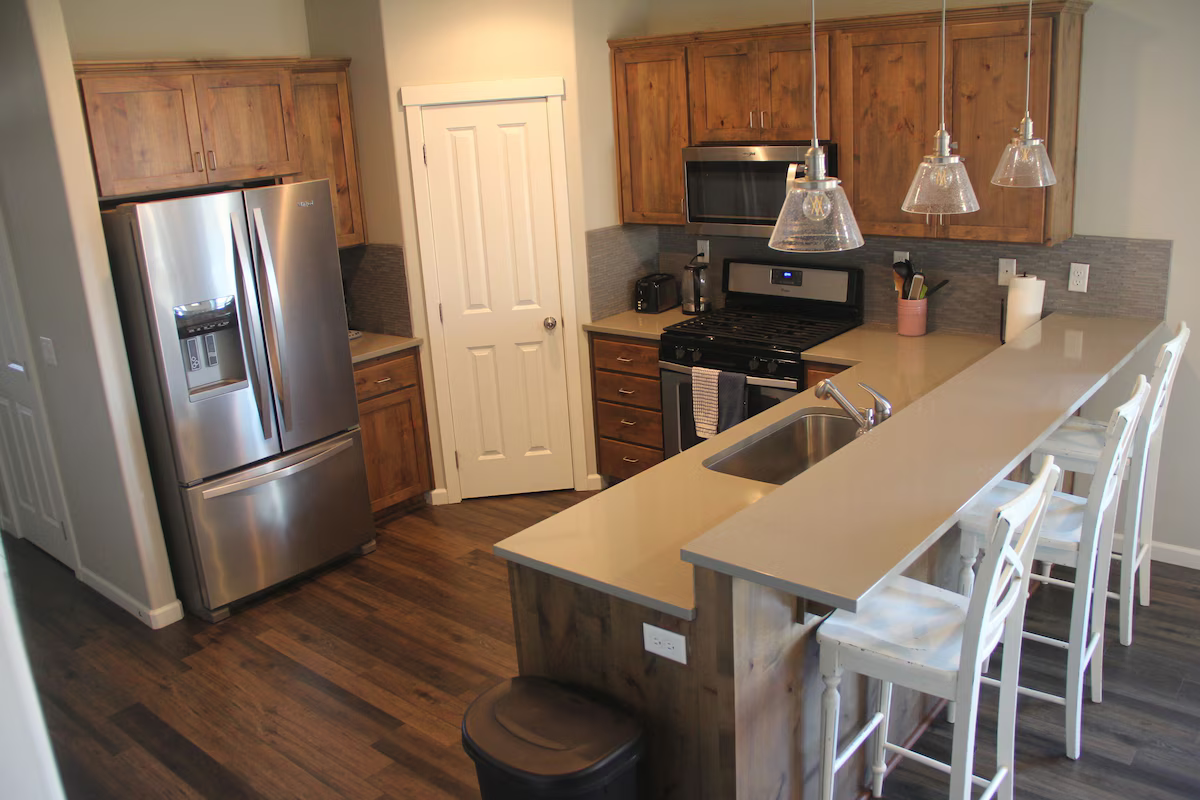 Fully furnished home in nice neighborhood - Photo 4
