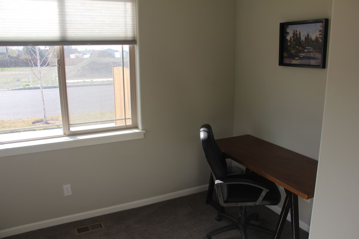 Fully furnished home in nice neighborhood - Photo 3