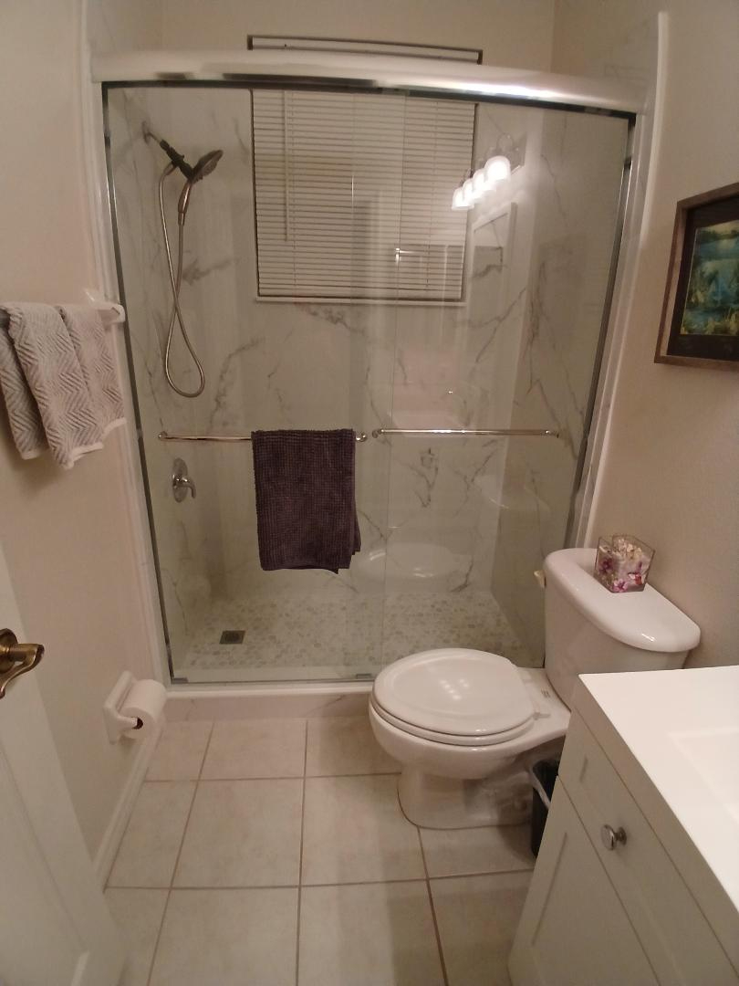 Clean Comfortable Living - Photo 2