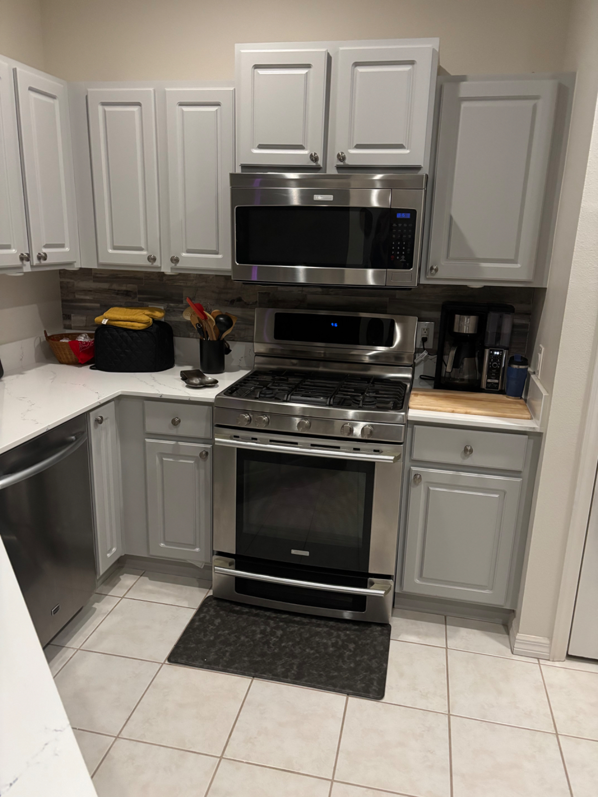 Clean Comfortable Living - Photo 10
