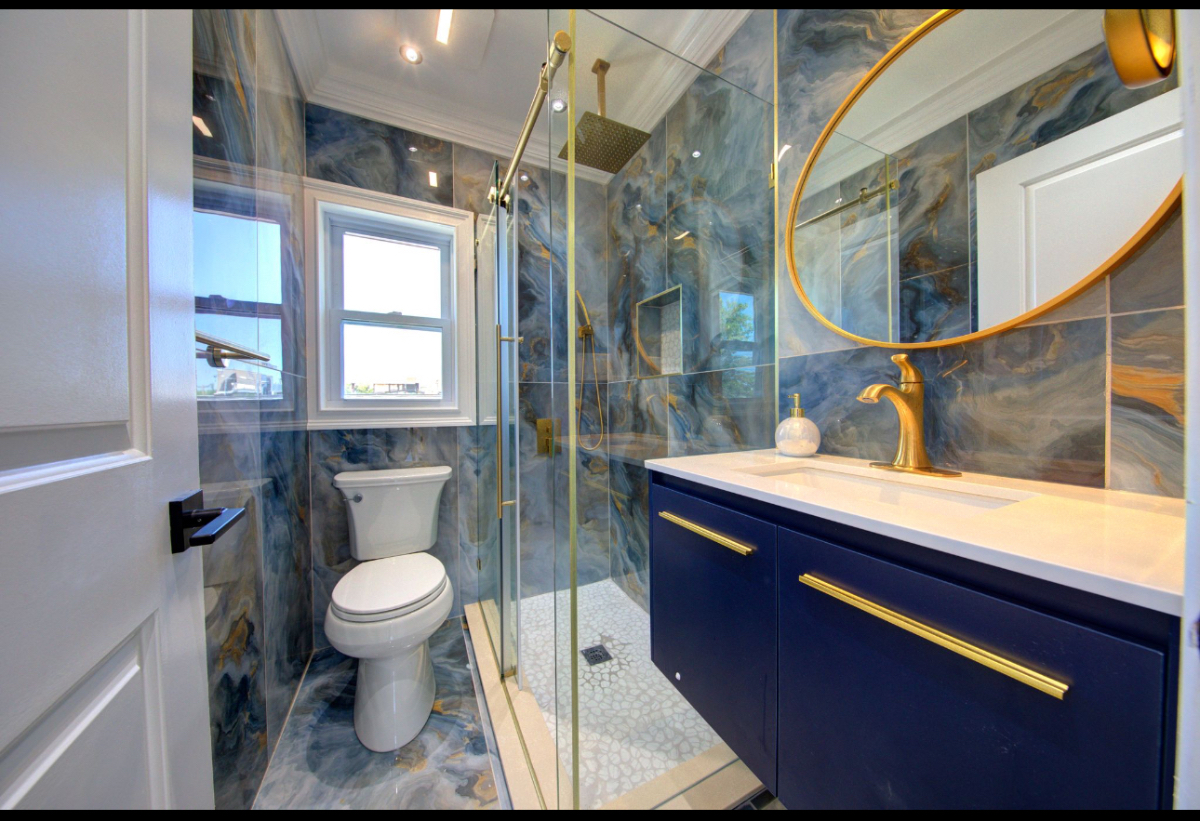Beautiful 3 bedroom home with all Modern furniture and amenities. - Photo 9