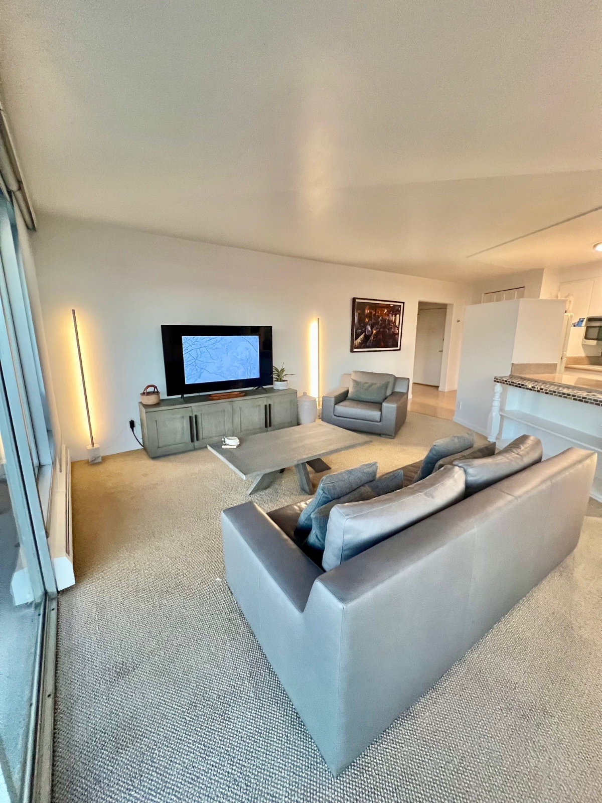 Large 1 Bedroom with Parking Incredible Views close Sutter Health CPMC - Photo 5