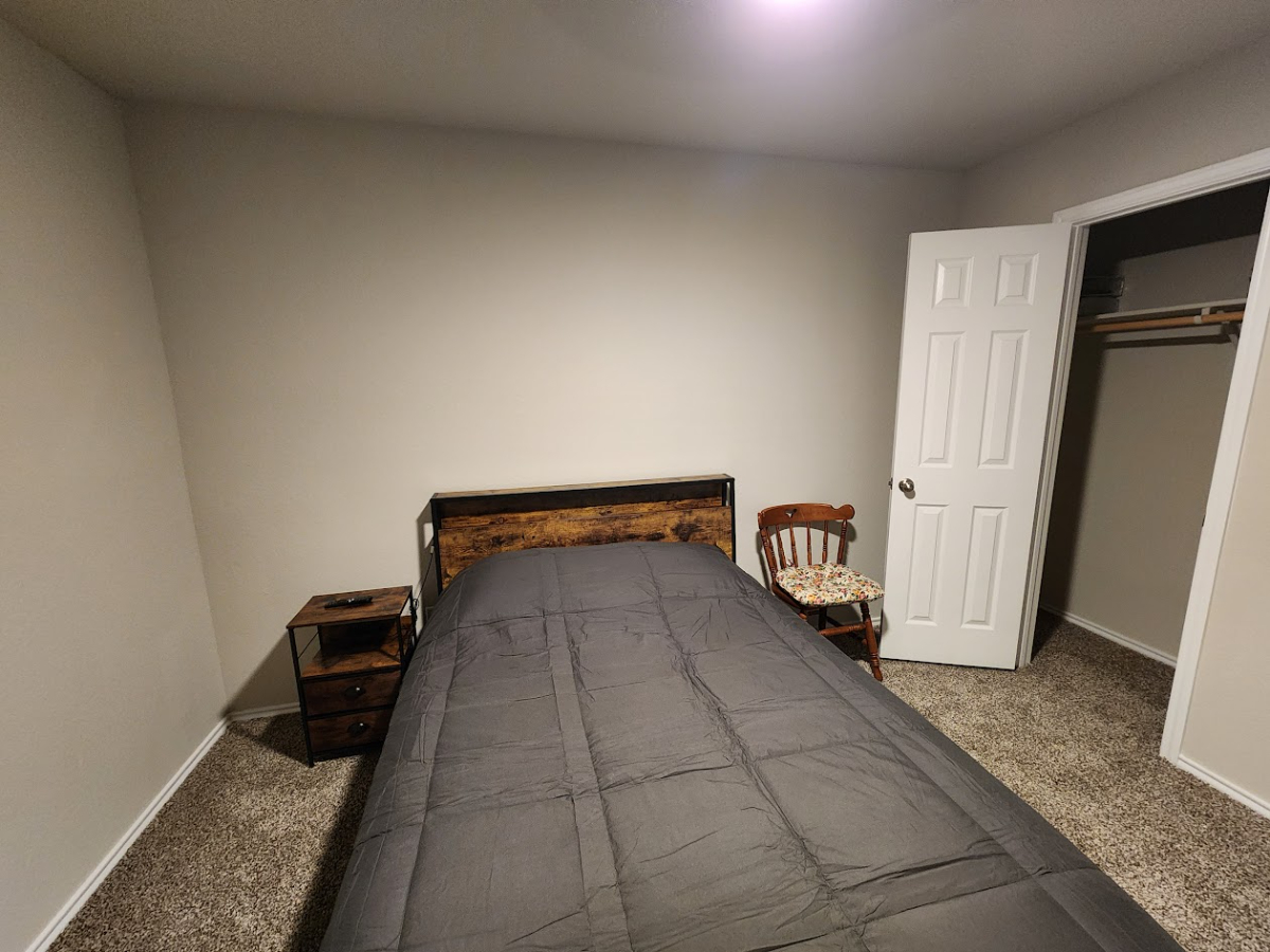 Bedroom 1 - Photo 8