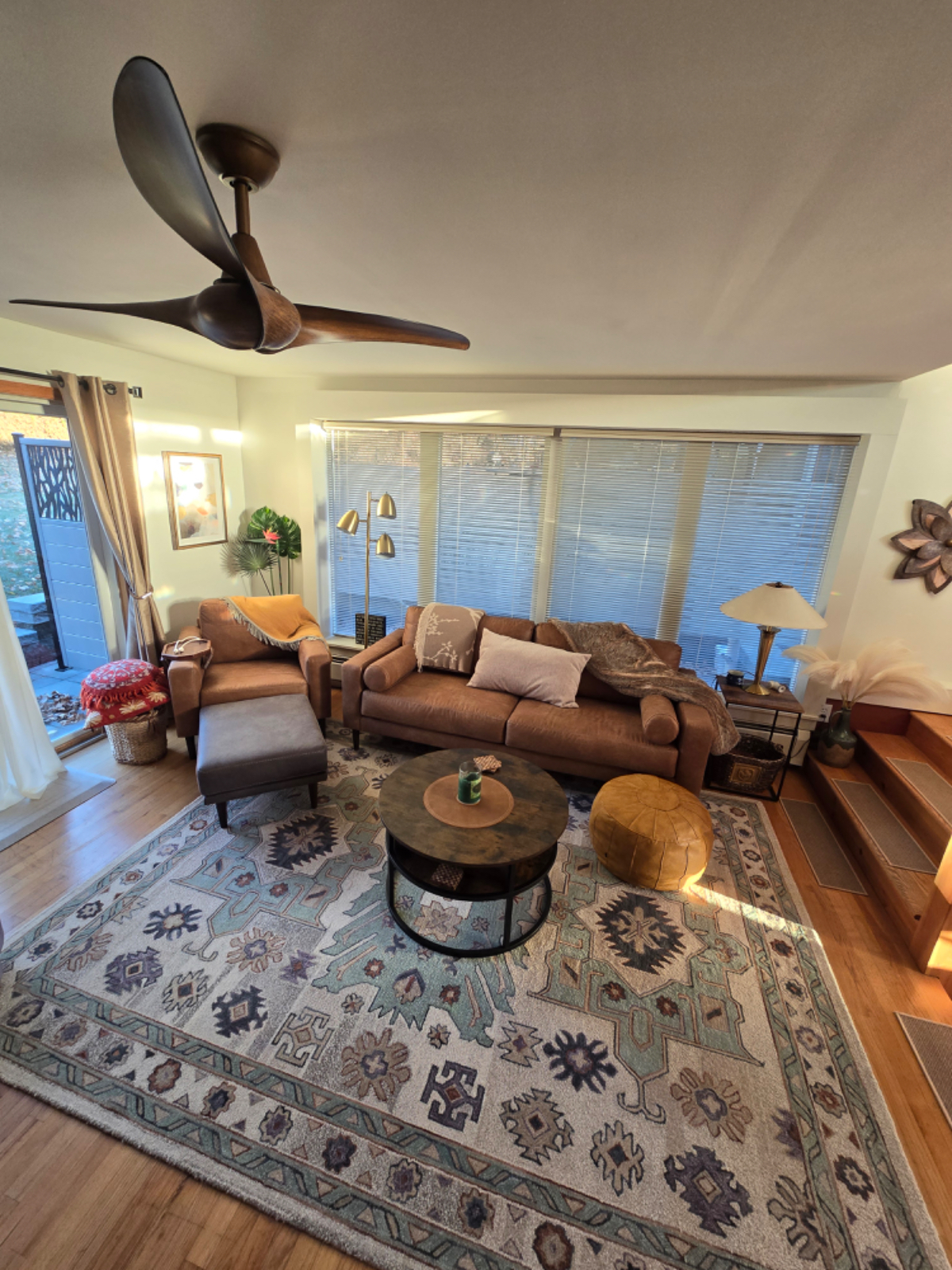 Beautiful one bedroom apt, private, serene retreat from work. - Photo 2