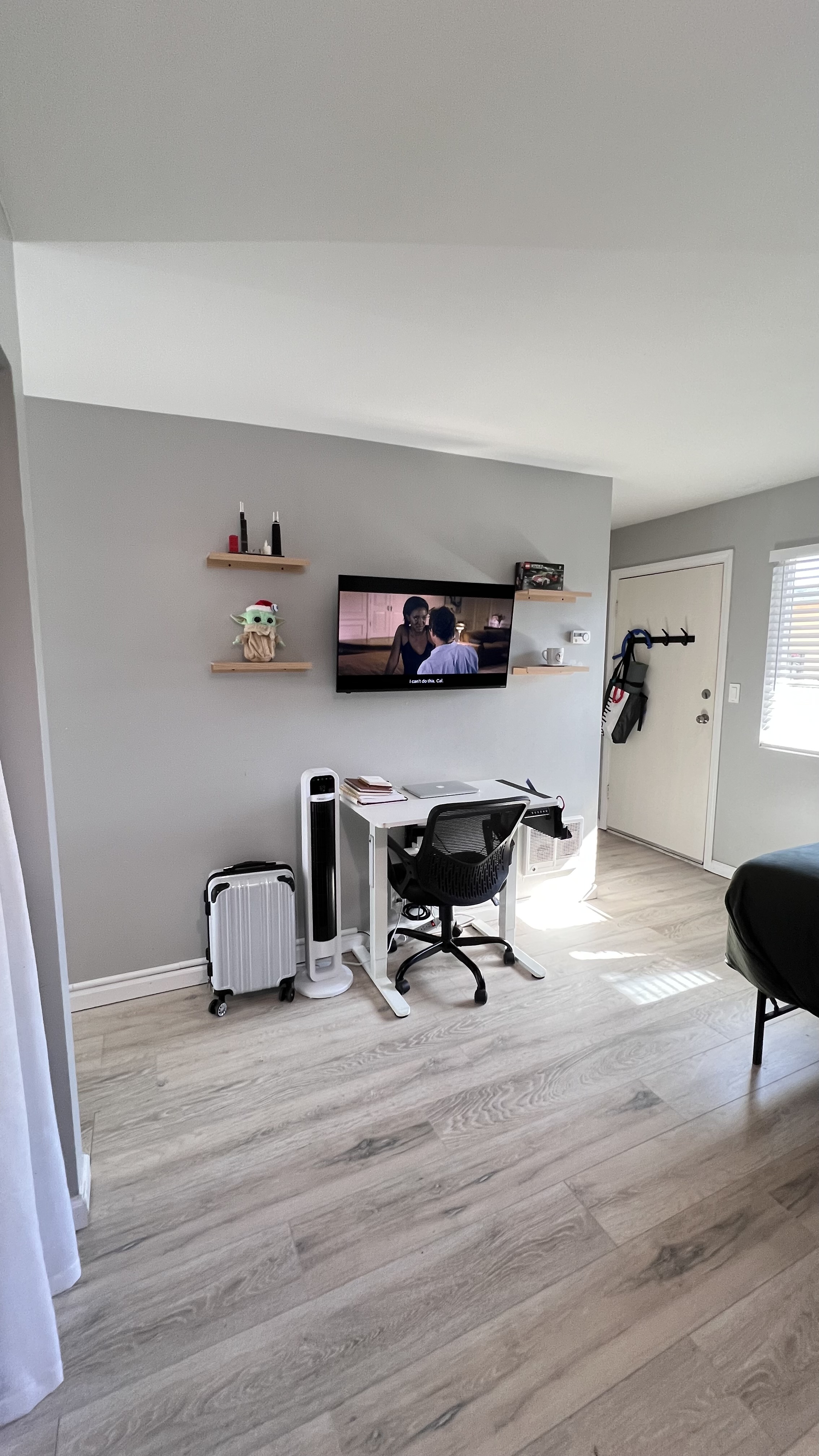 1BD 1BA W Private Bath and Exit (Move-in Special) - Photo 2