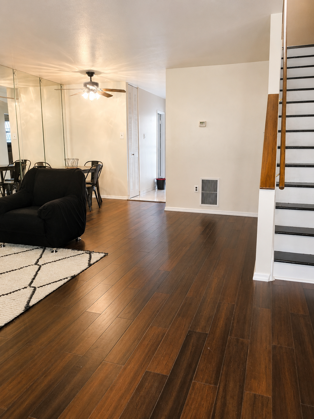 Furnished Spacious Room - Photo 5