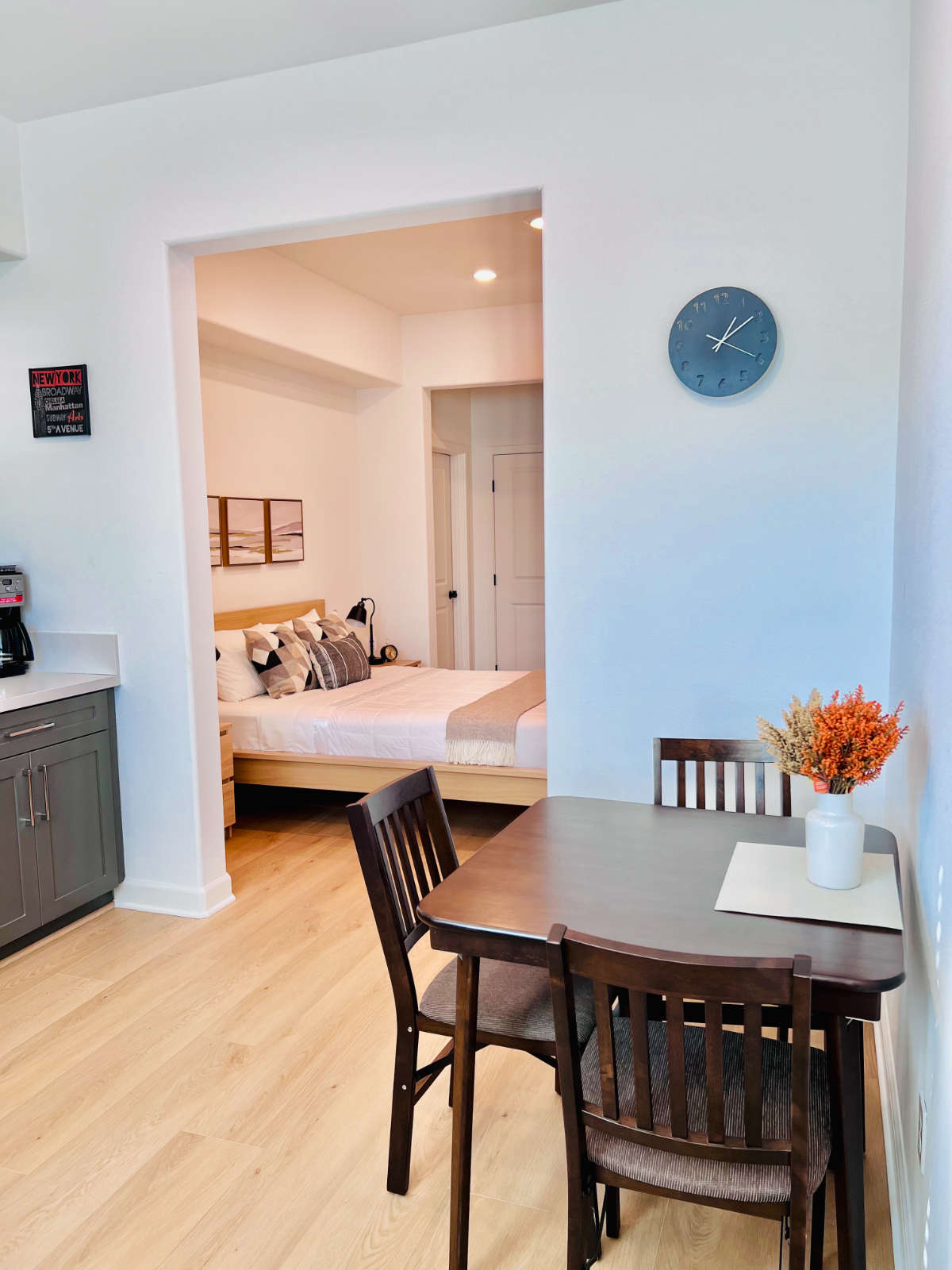 New construction 1bd/1ba unit - Photo 2