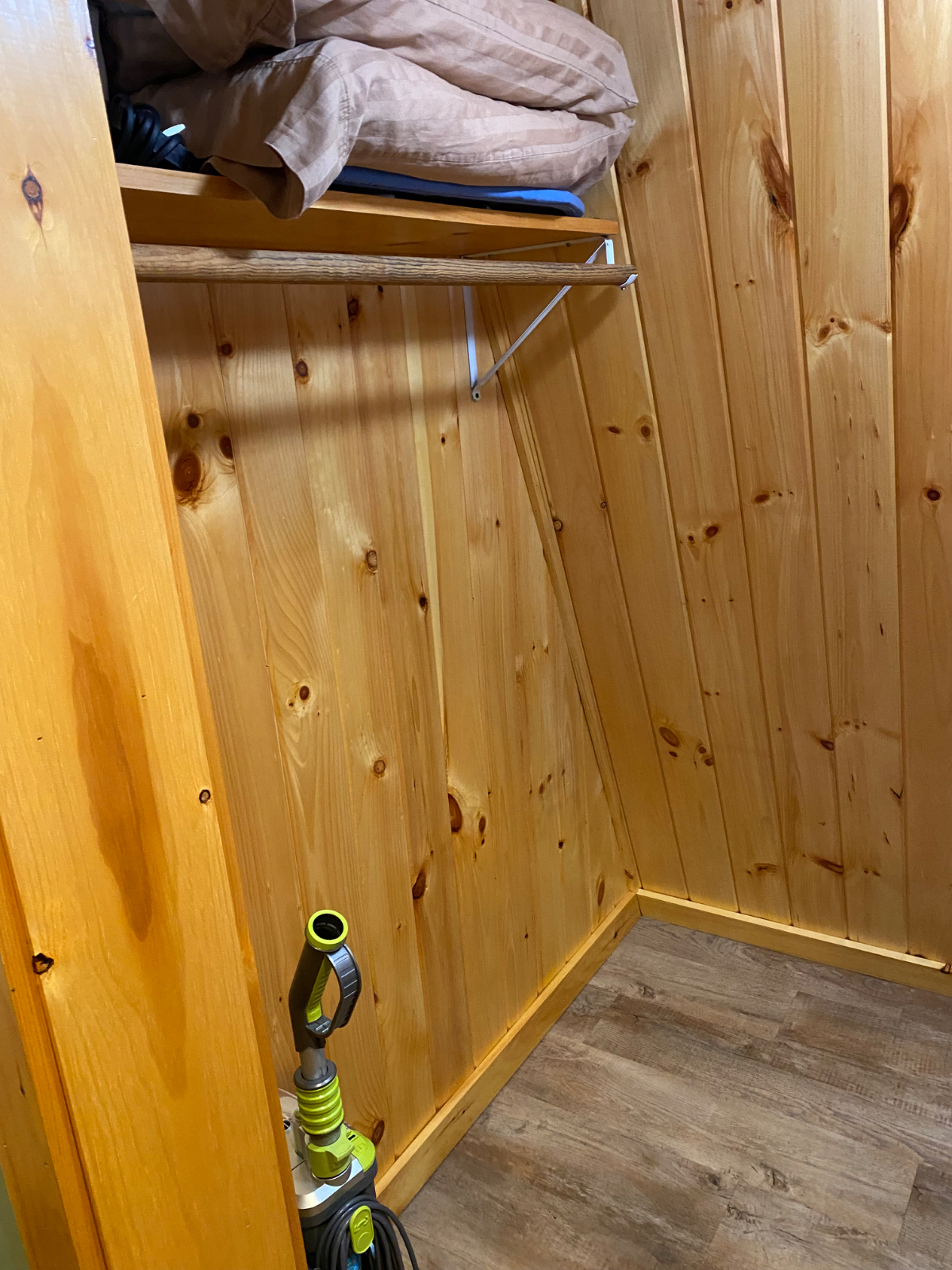 Studio Apartment - Photo 2