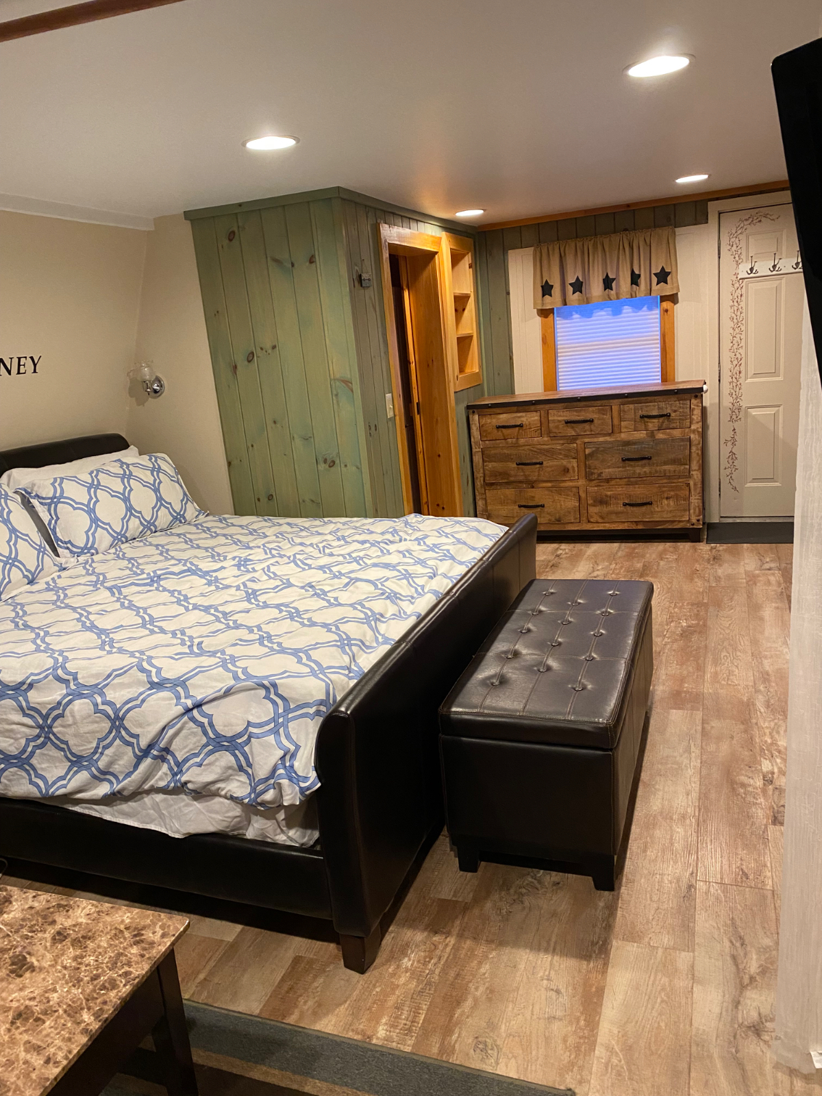 Studio Apartment - Photo 7