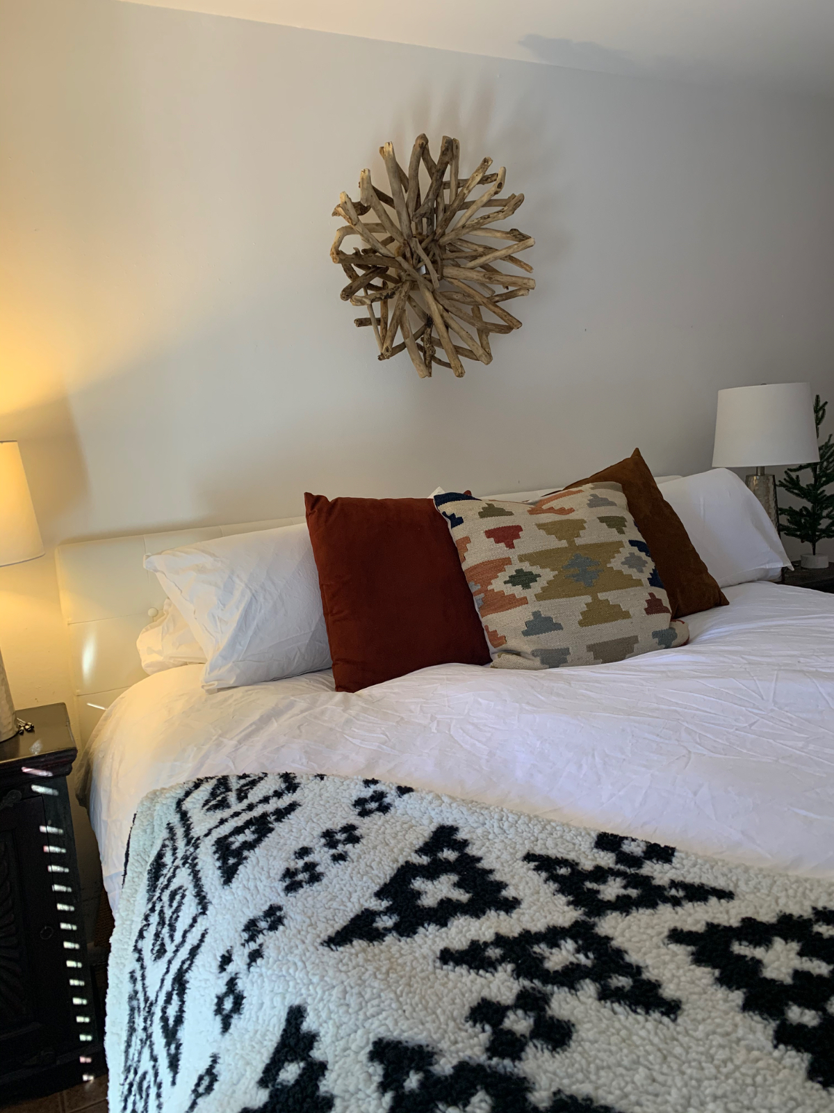 Walkable to Plaza 1 BR Condo King Bed - Photo 5