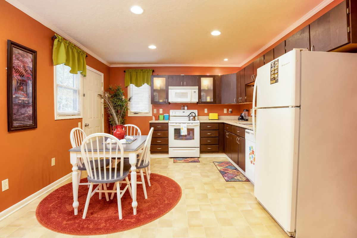 Fabulous Fourth Ward Flat - Photo 7