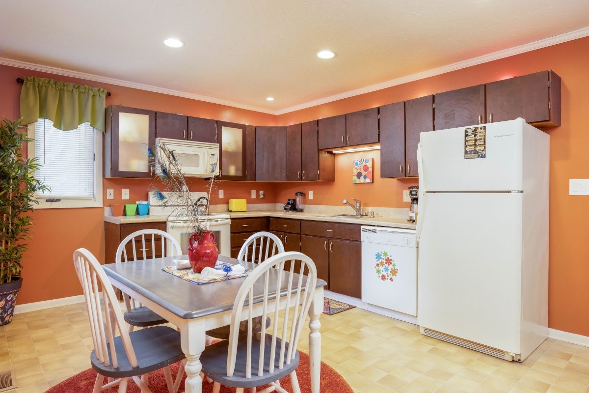 Fabulous Fourth Ward Flat - Photo 3
