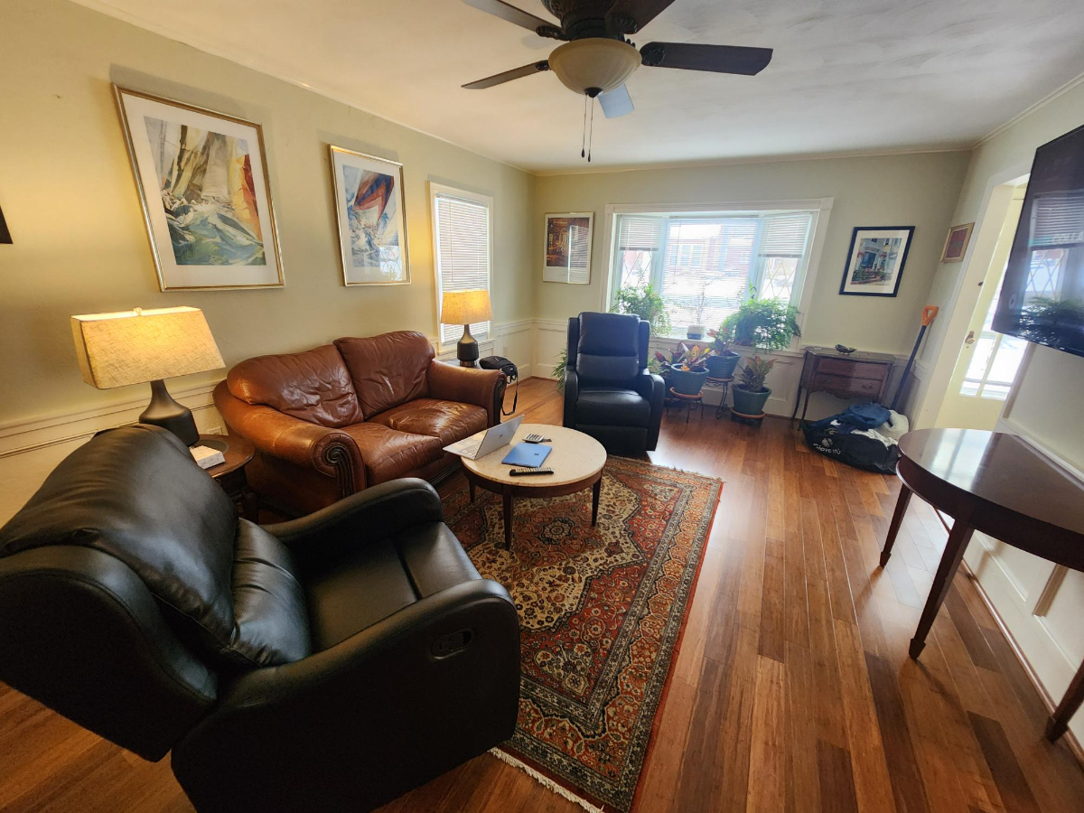 2 bedroom 1 car garage home with office - Photo 10