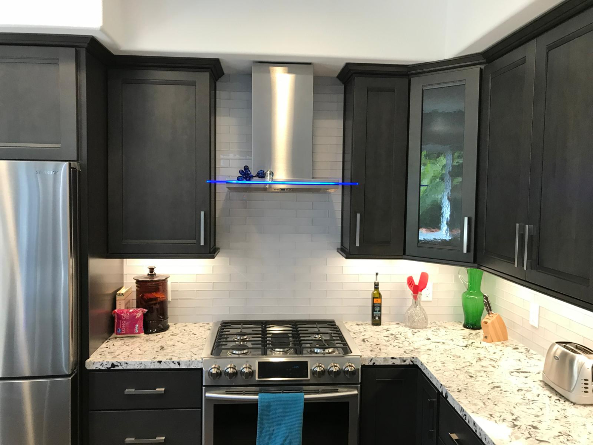 Urban Oasis. Furnished 2 bedroom, 2.5 baths. Everything Included - Photo 4