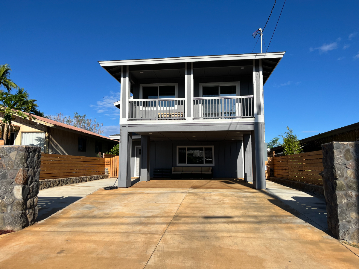 4 Bedroom/3-Bath North Shore Home - Photo 2