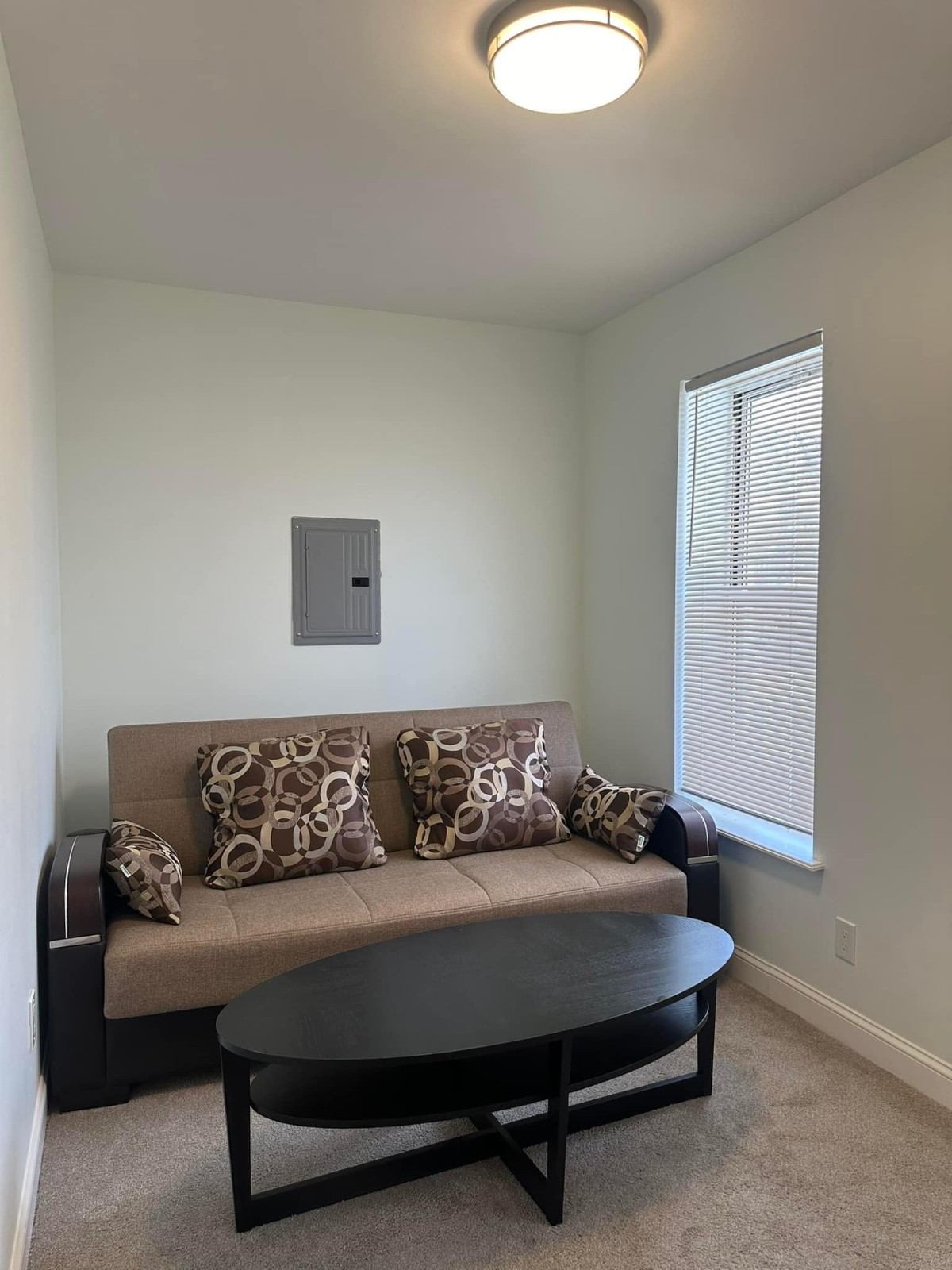 Sweet Home away from home- Proximity to Garnet Health, Touro- Middletown, LEGOLAND, nestled 1 Hour f - Photo 3