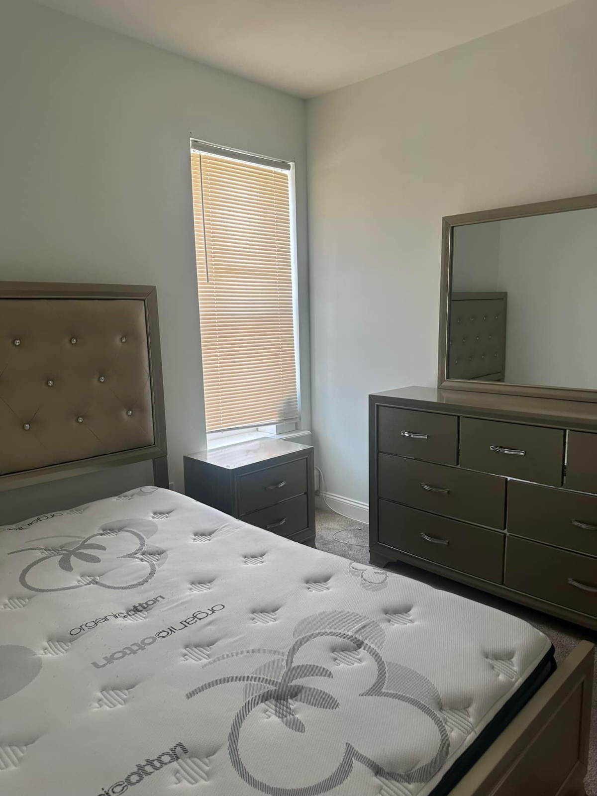 Sweet Home away from home- Proximity to Garnet Health, Touro- Middletown, LEGOLAND, nestled 1 Hour f - Photo 4