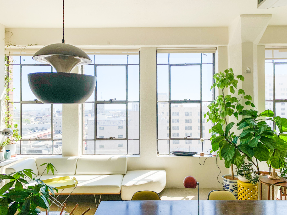 Bright & Airy Loft in Downtown L.A. - Photo 3