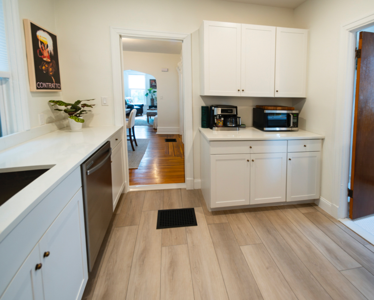 Home away from Home - Photo 4