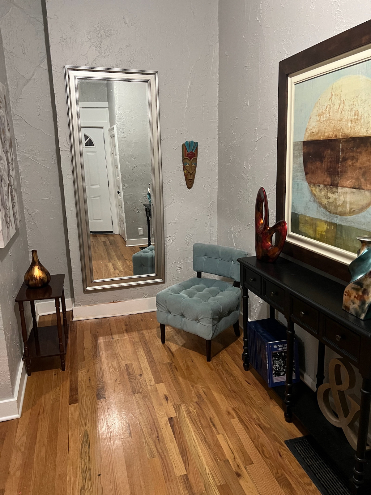 Serene 2BR Kansas City Apartment with All Amenities & Prime Location - Photo 3