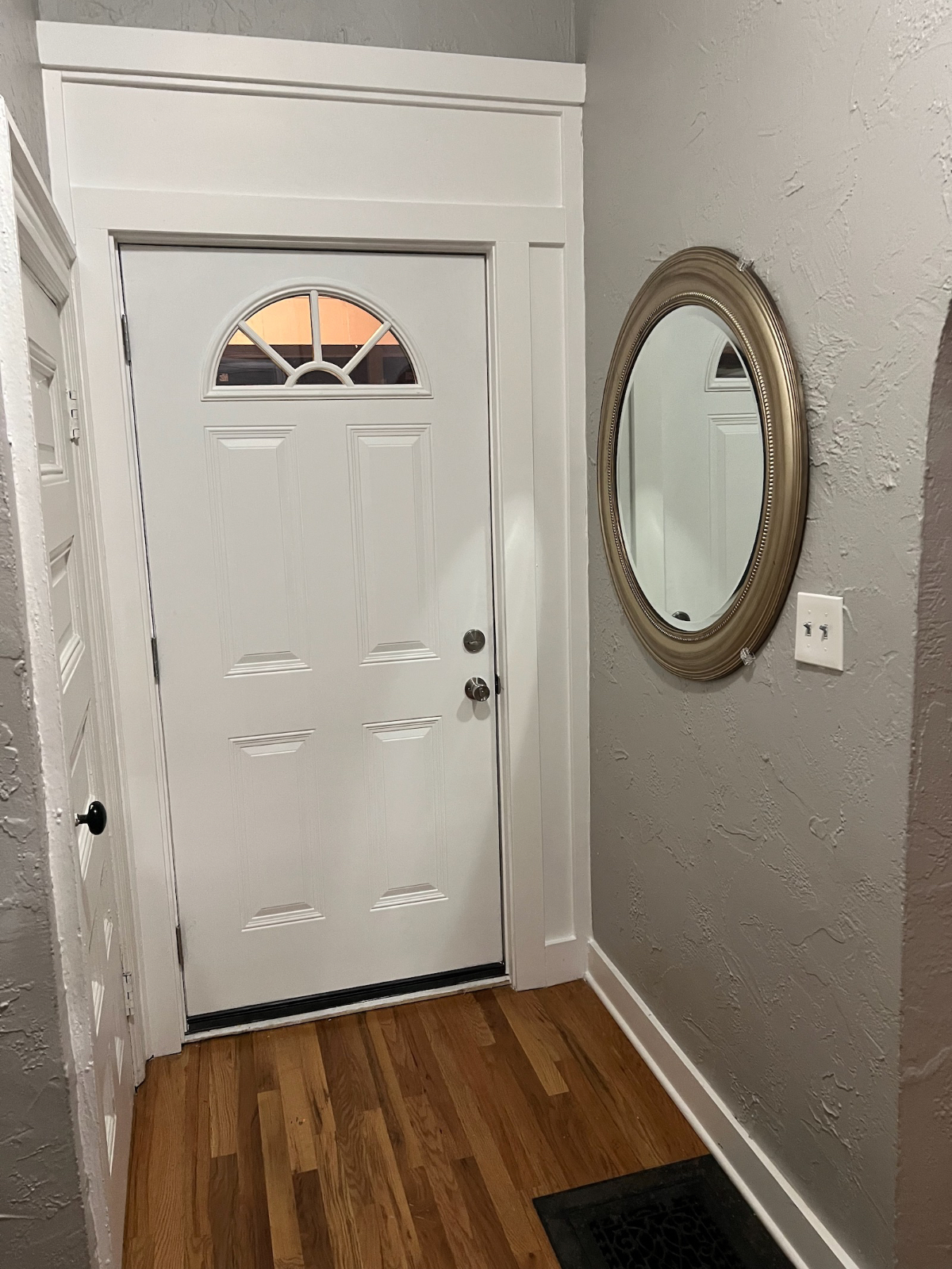 Serene 2BR Kansas City Apartment with All Amenities & Prime Location - Photo 2