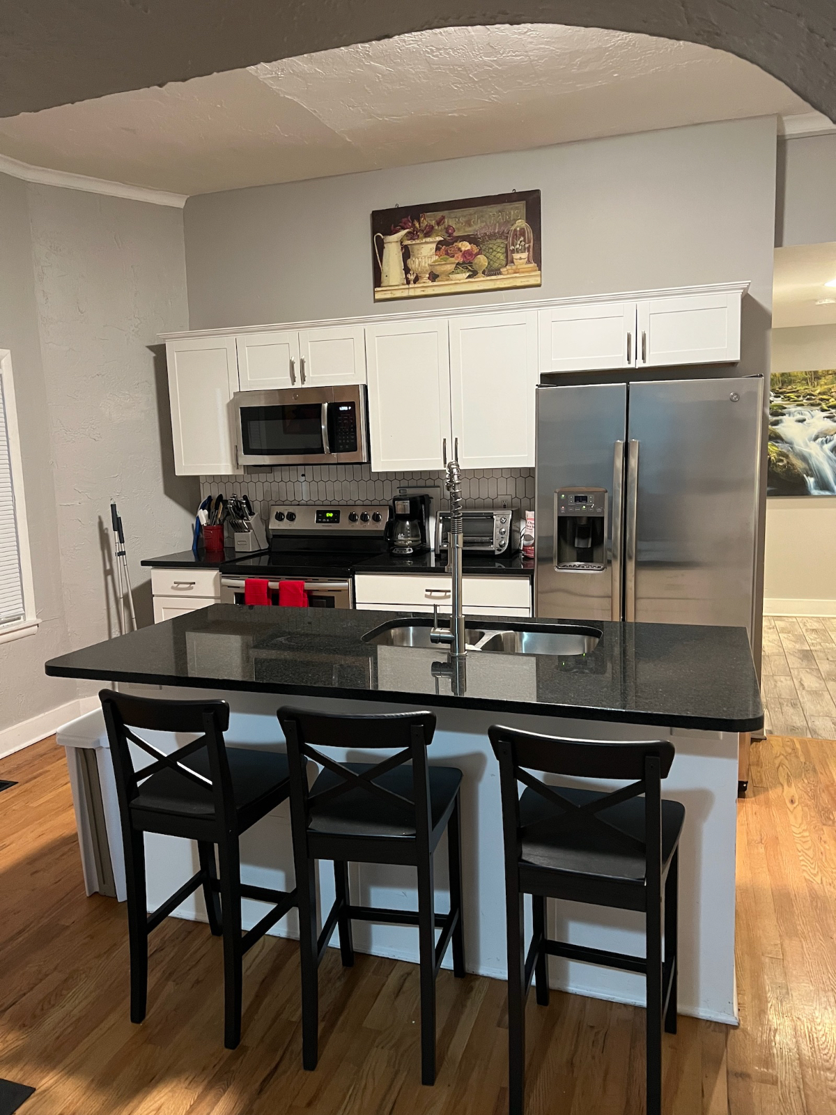 Serene 2BR Kansas City Apartment with All Amenities & Prime Location - Photo 12
